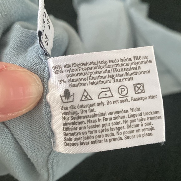 Boss knit top size XS - Picture 7 of 7